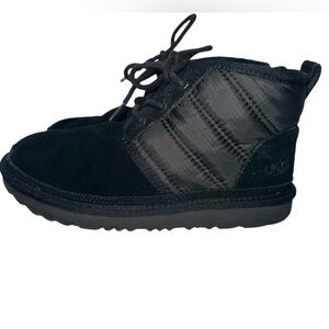 UGG Women’s Black Suede Lace-Up Ankle Neumel II Chukka Boots- Size 6